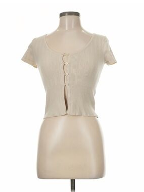 Pink Rose Cream Short-Sleeve Cropped Button Front Top